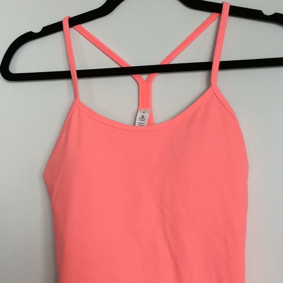 Lululemon Y tank top - Picture 2 of 8